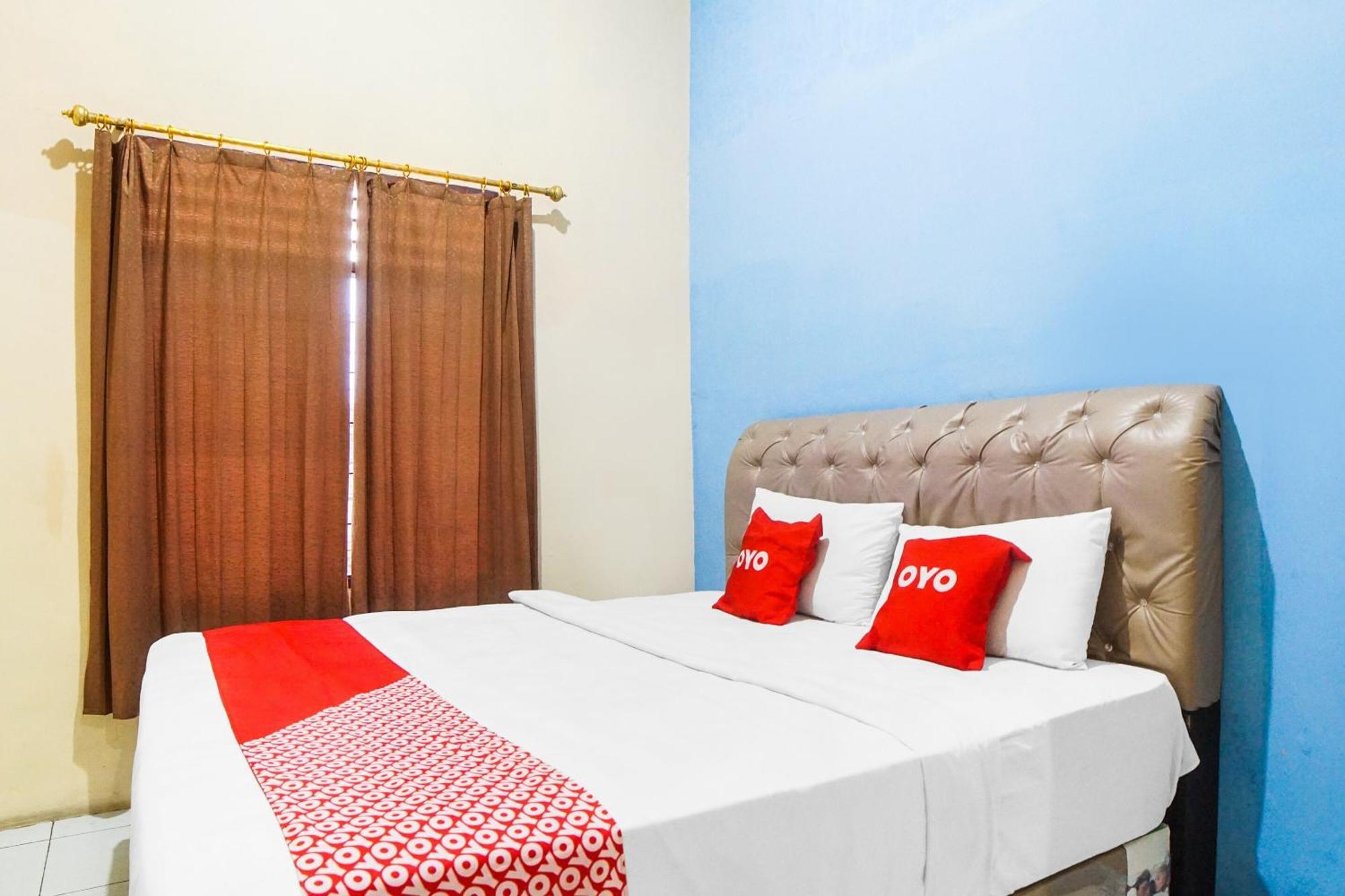 Oyo 92076 Sky Residence Cengkeh Medan Exterior photo